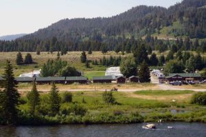 West Fork Cabins | 90 mins from Bozeman