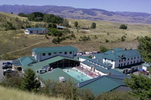 Chico Hot Springs Resort and Day Spa
