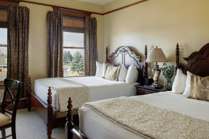 Sacajawea Hotel | a historic treat for your pet